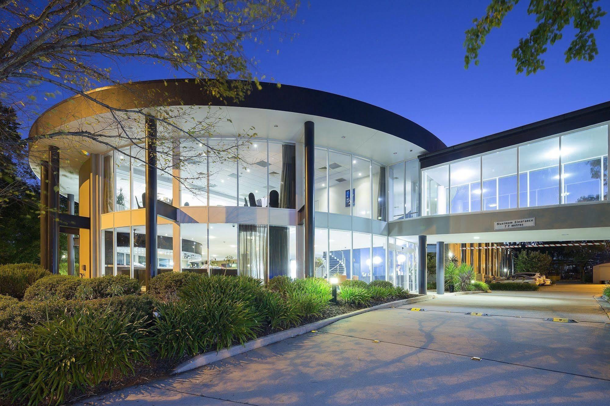 Ramada Encore Belconnen Canberra Exterior foto