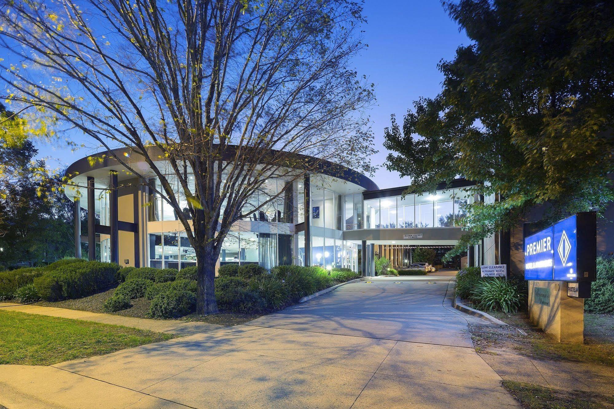 Ramada Encore Belconnen Canberra Exterior foto