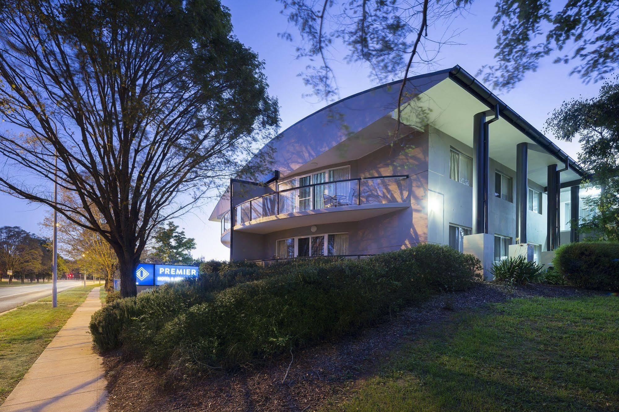 Ramada Encore Belconnen Canberra Exterior foto